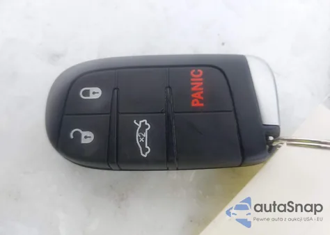 2016 Chrysler 300 Limited z USA, uszkodzony, nr VIN 2C3CCAAG4GH219513